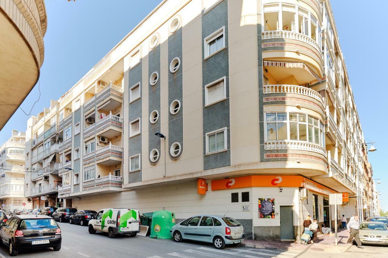 Calle Felix Rodriguez Torrevieja Exterior foto